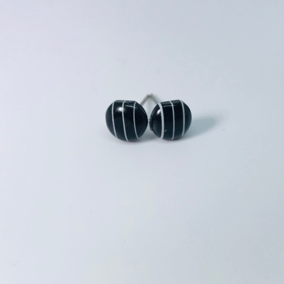 Black And White Minimalist Stud Earrings - Picture 2 of 9
